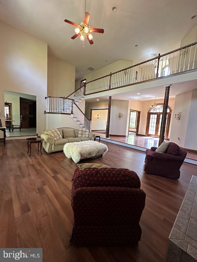 103 N RIDGEWOOD DRIVE