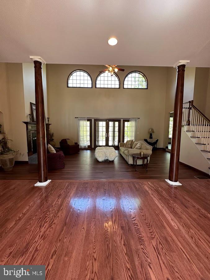 103 N RIDGEWOOD DRIVE