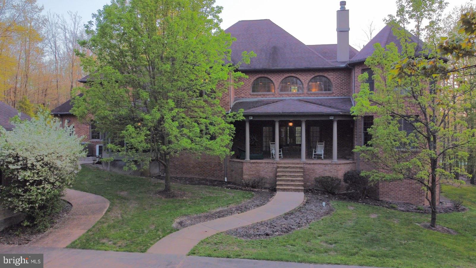 103 N RIDGEWOOD DRIVE