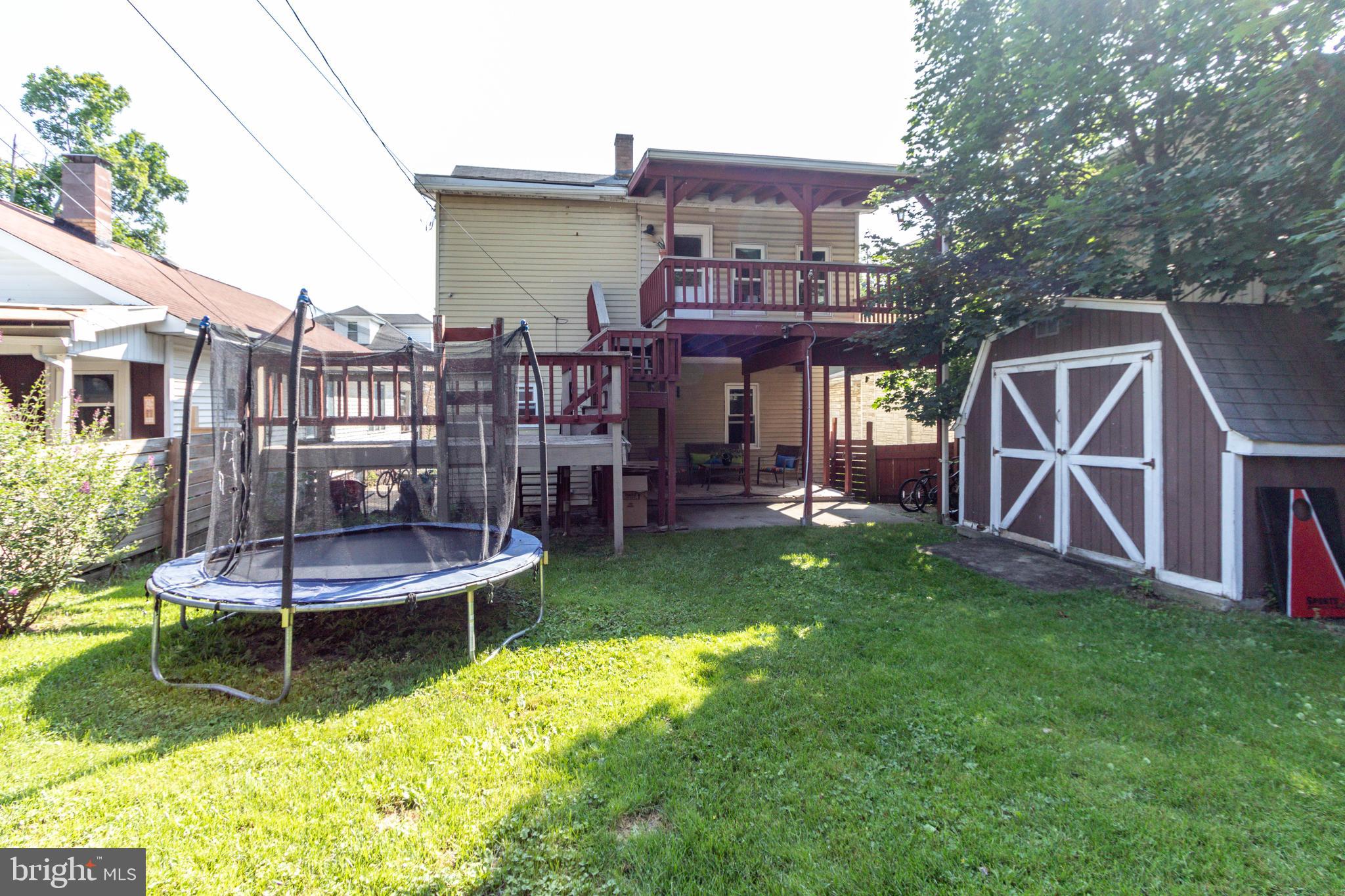221 N 11th STREET