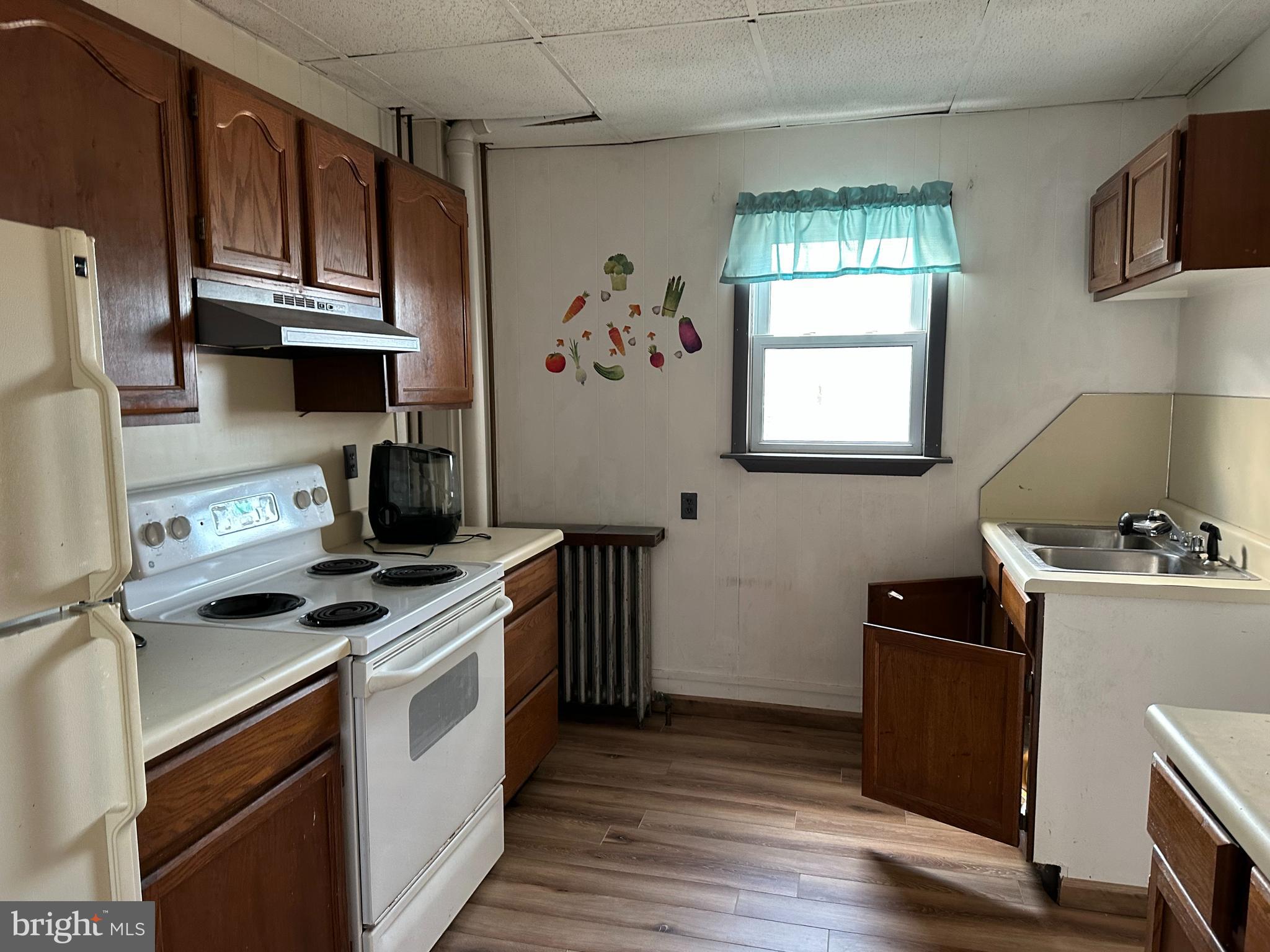 419-421 S 4TH STREET