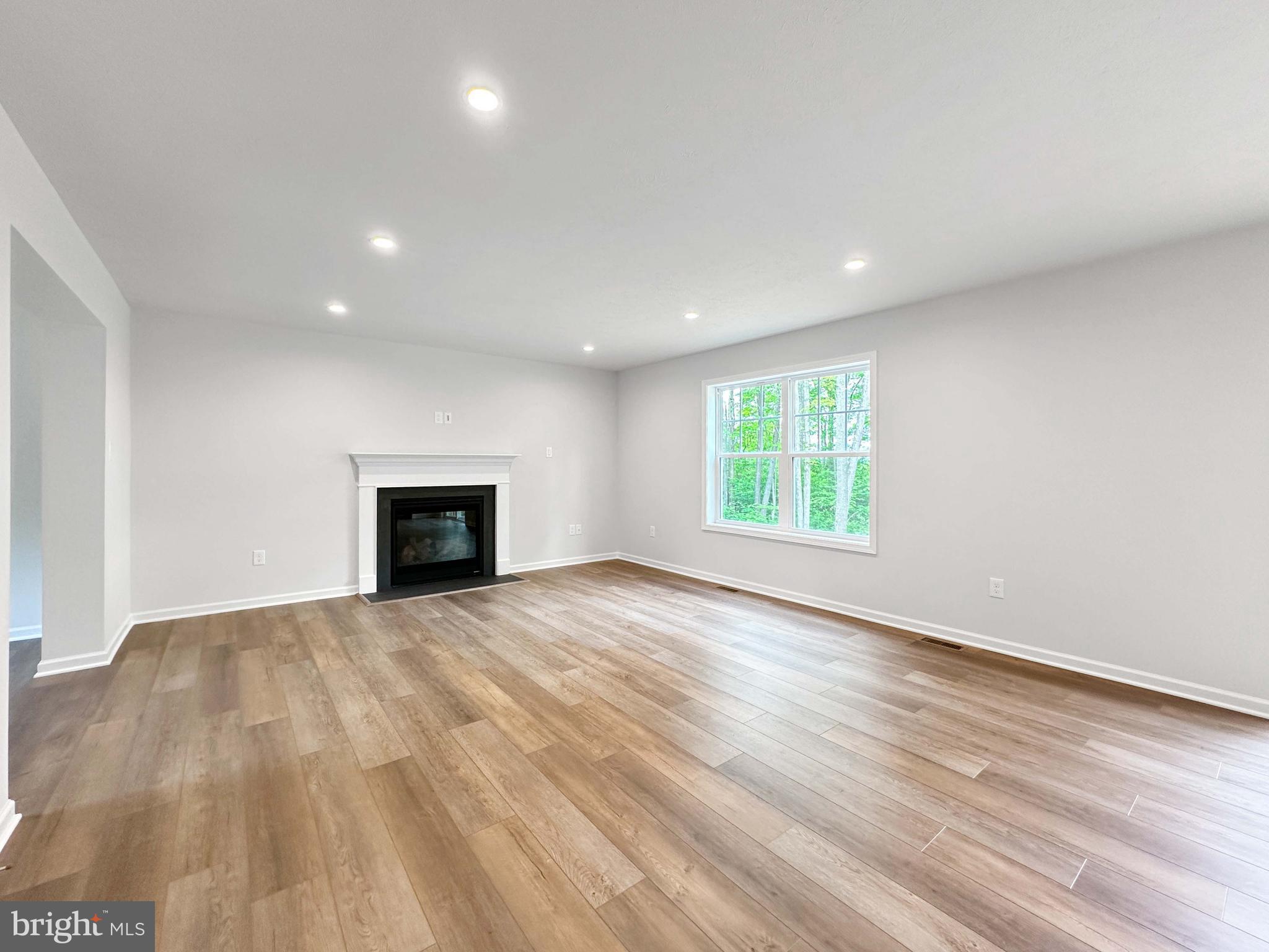 198 Brentwood Dr