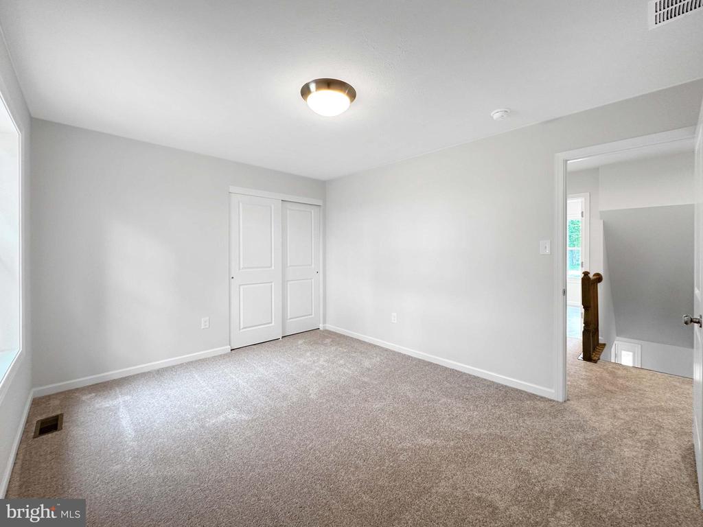 198 Brentwood Dr