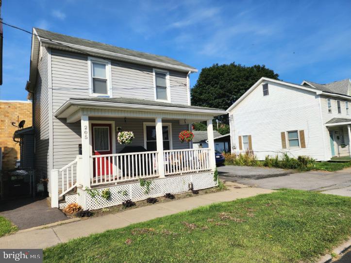 205 N CENTRE STREET