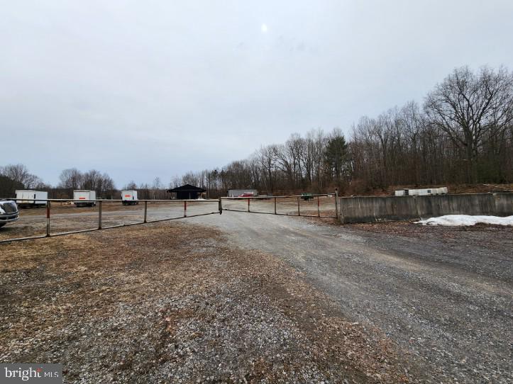 132 & 106 Coaldale Rd
