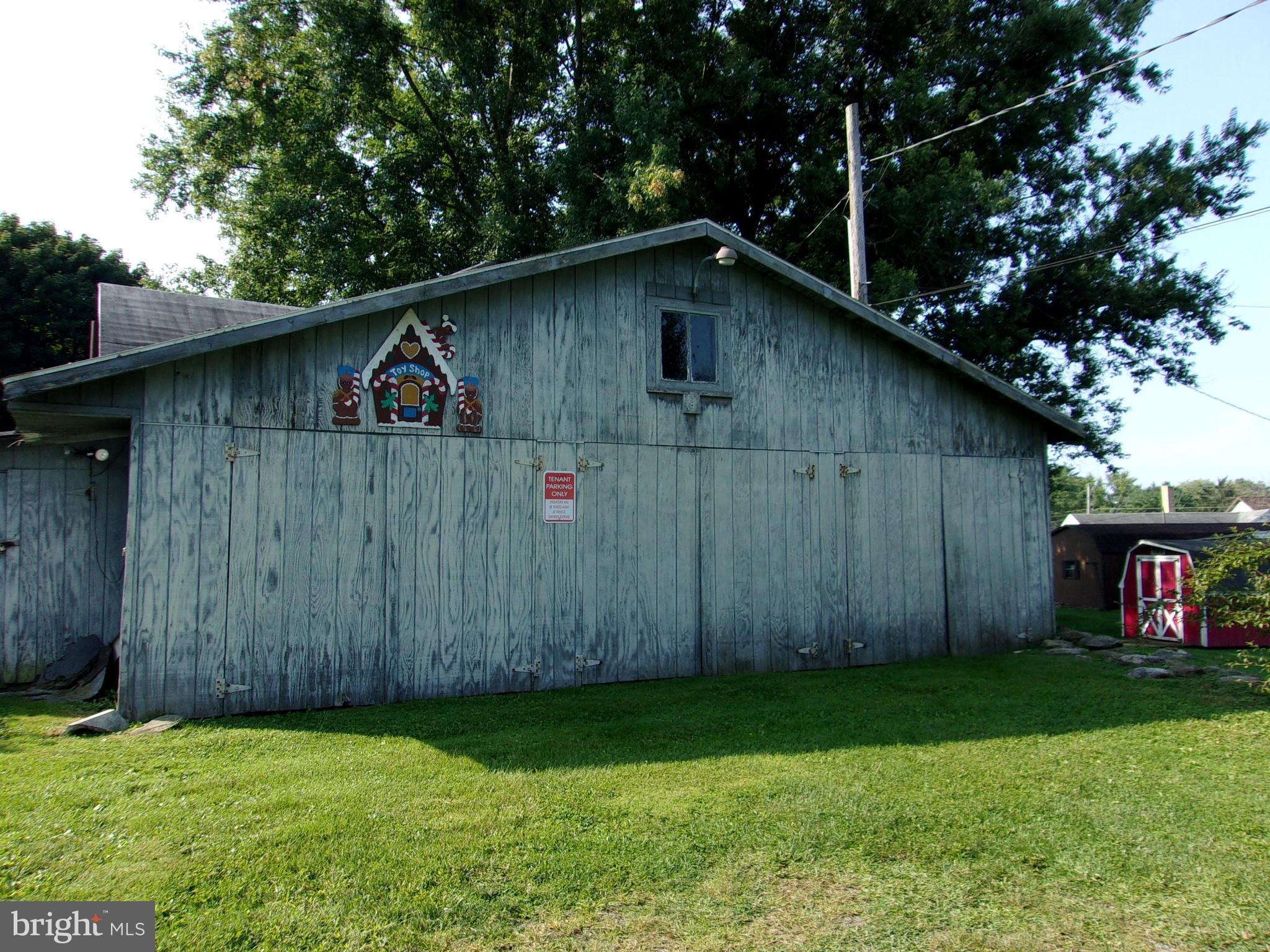 206 Walnut Street
