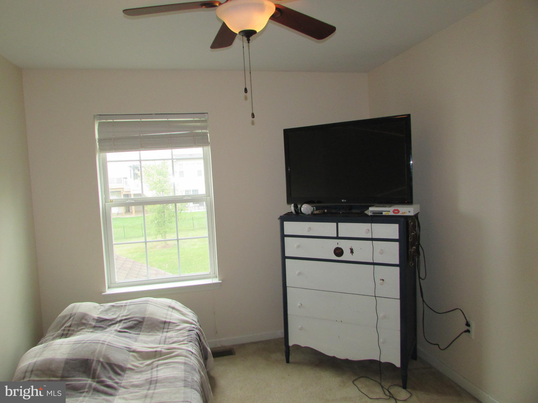 151 Farmington Ln