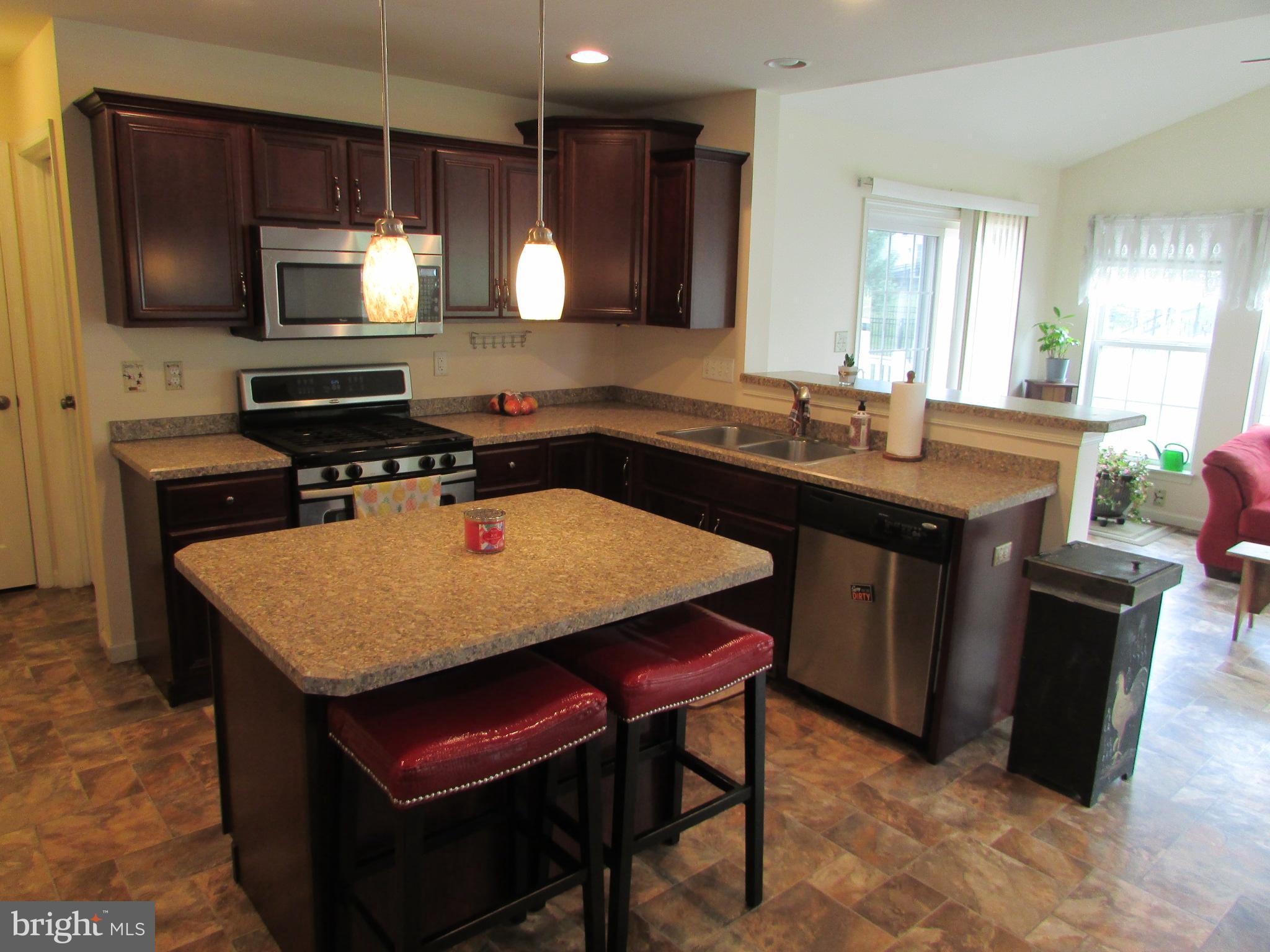 151 Farmington Ln