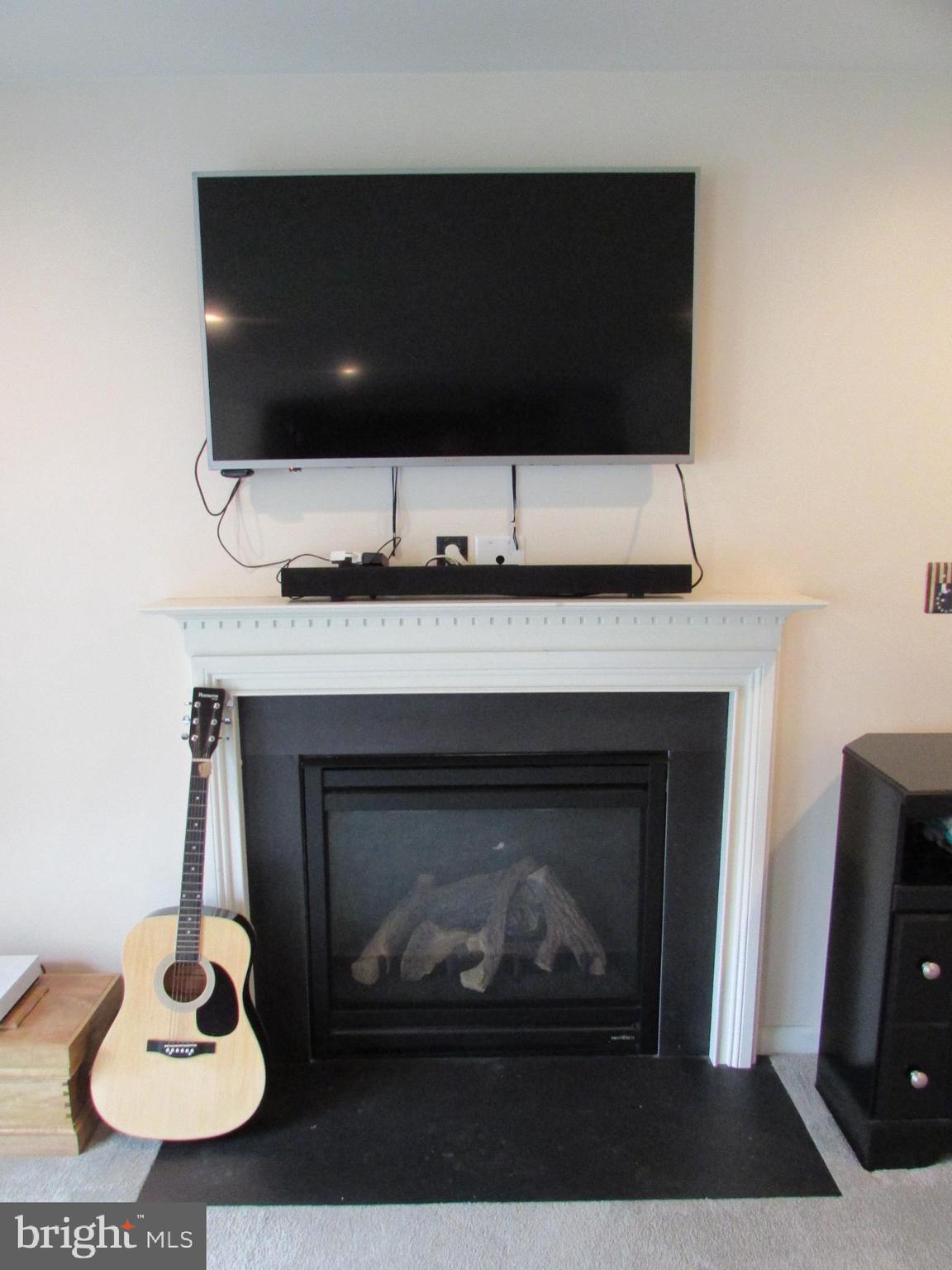 151 Farmington Ln