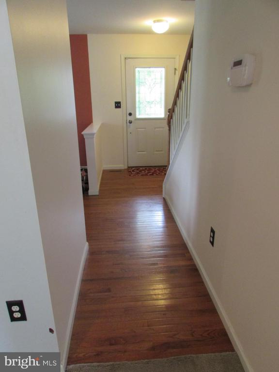 151 Farmington Ln