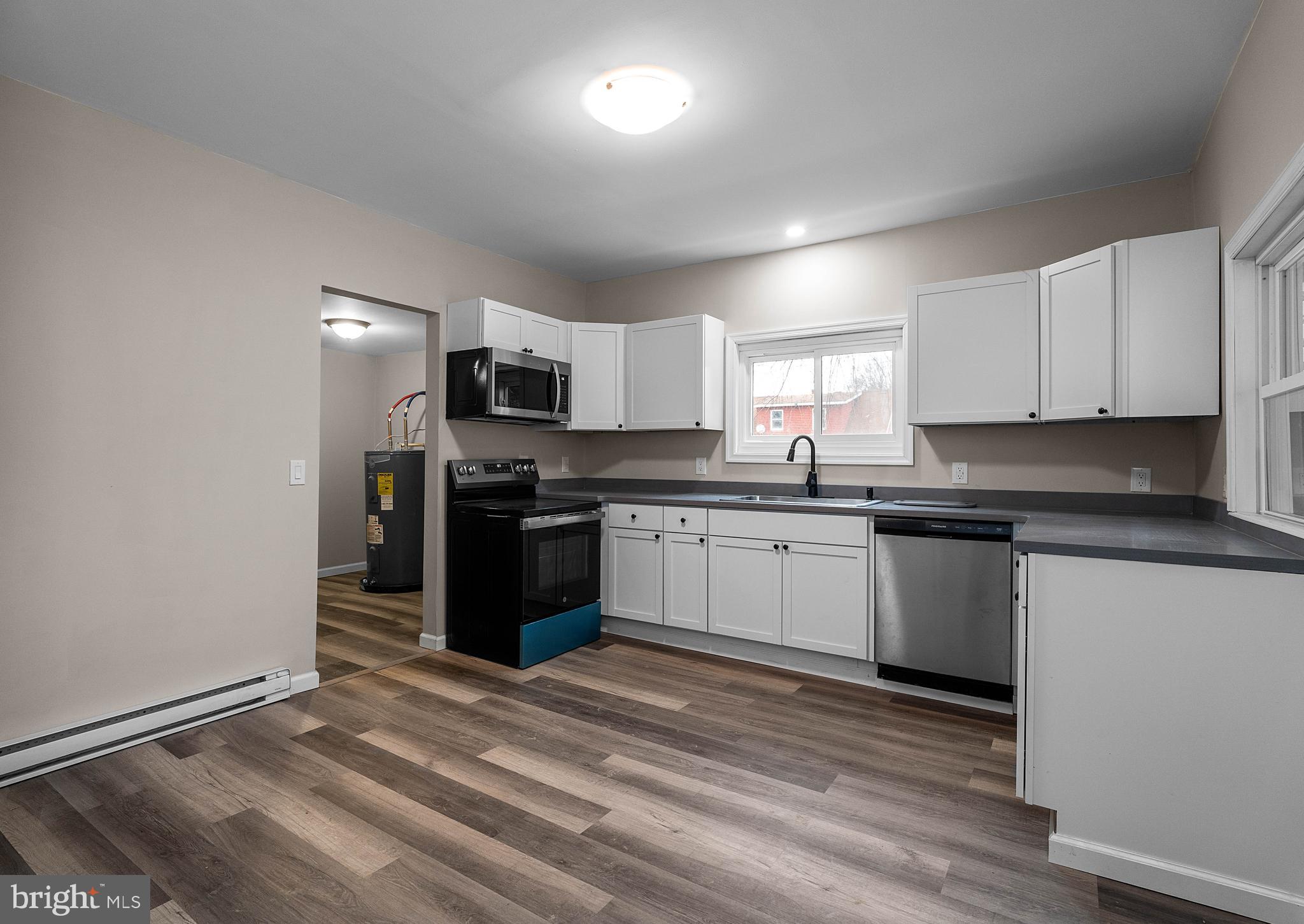 108 N Centre St