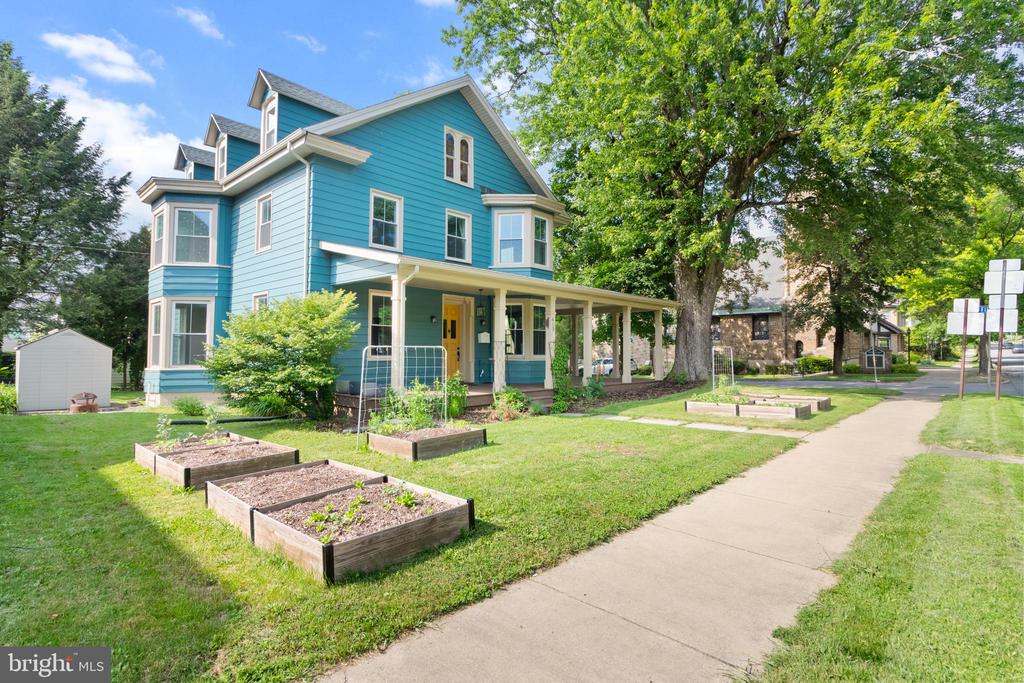 419 E Presqueisle St