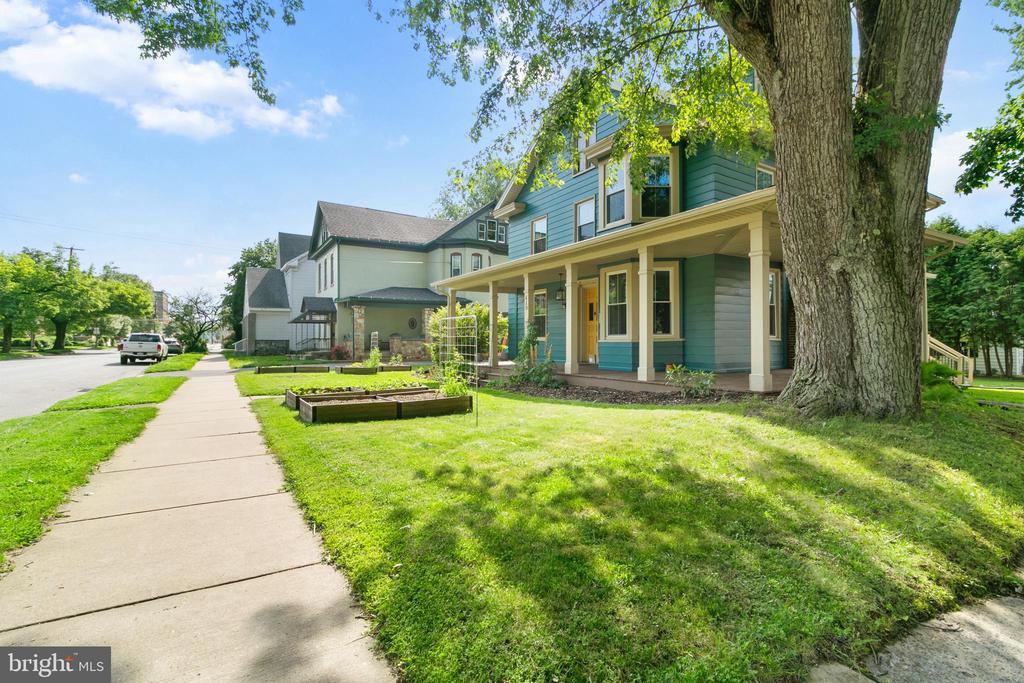 419 E Presqueisle St