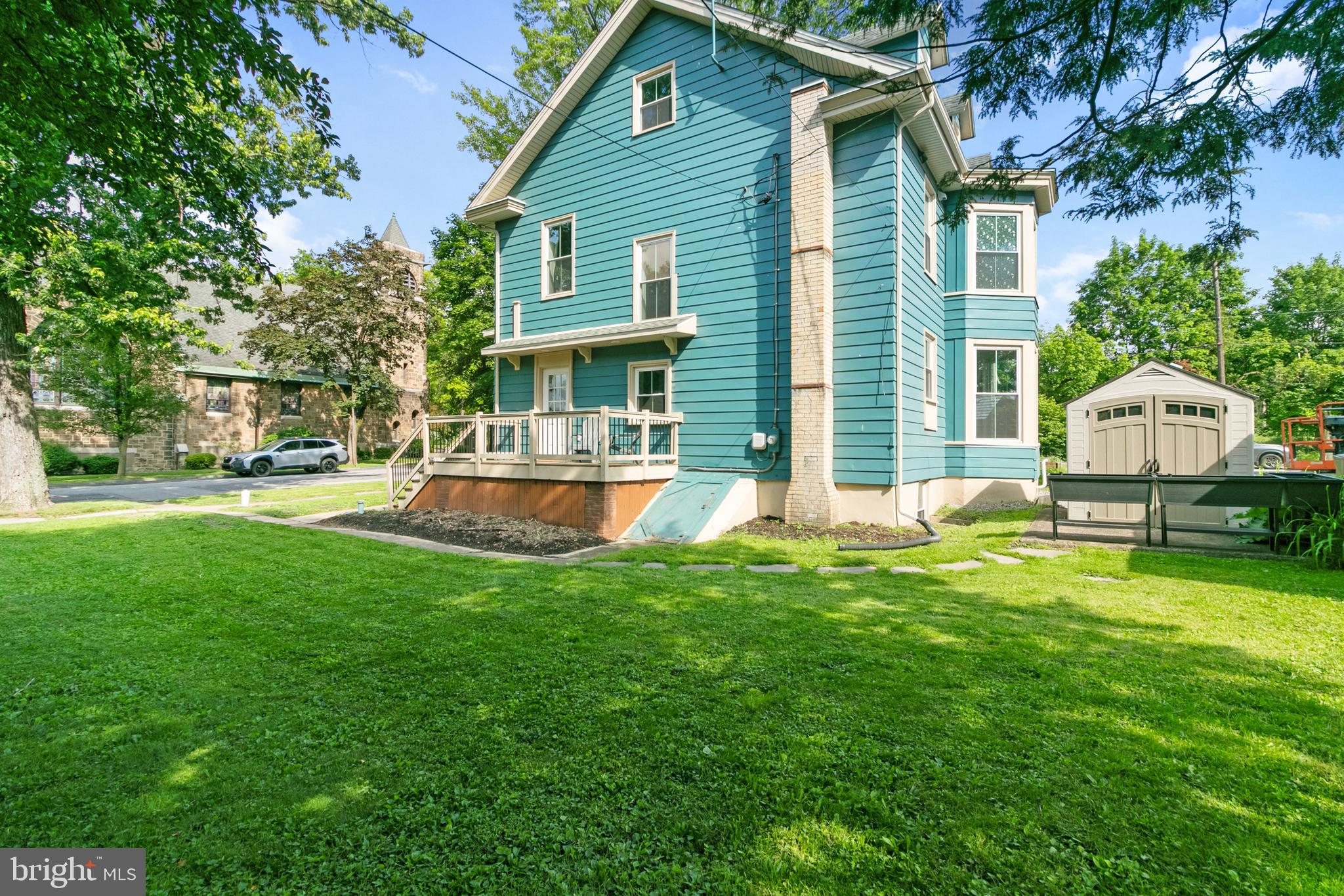 419 E Presqueisle St