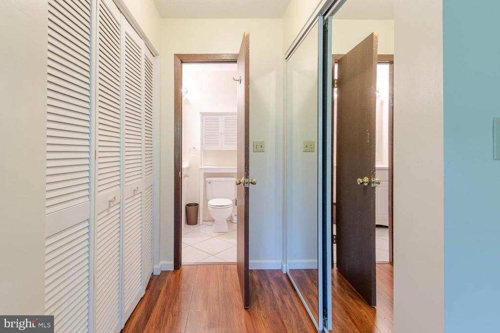 1109 TEABERRY LANE