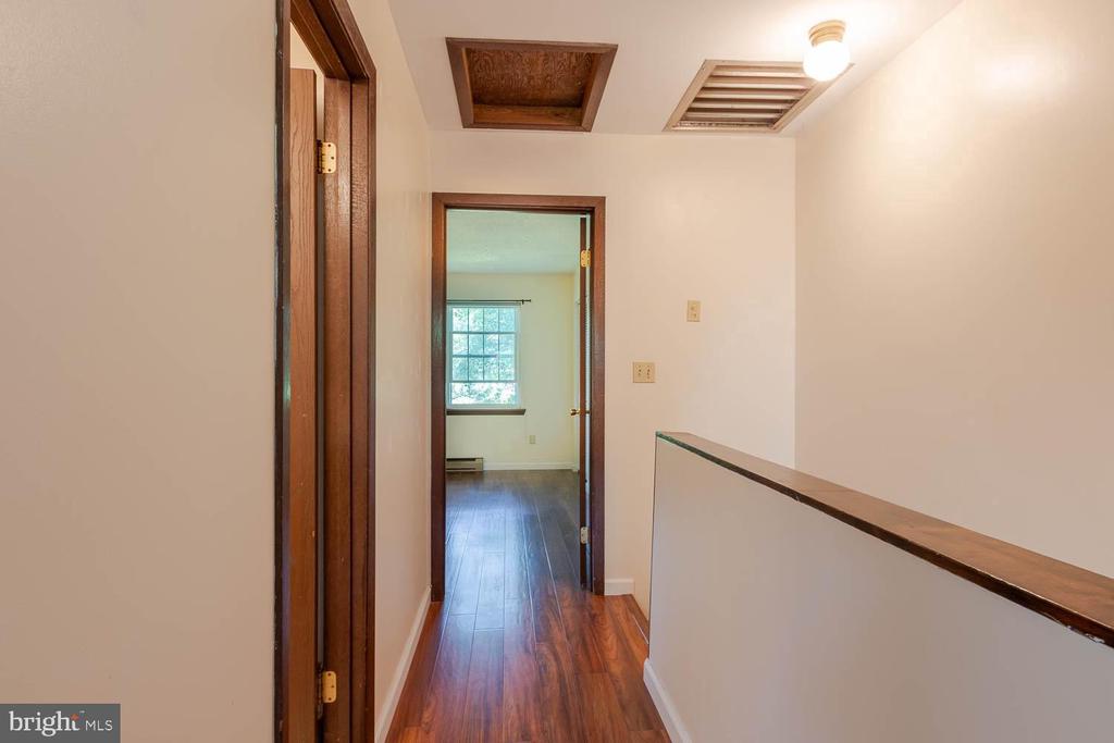 1109 TEABERRY LANE