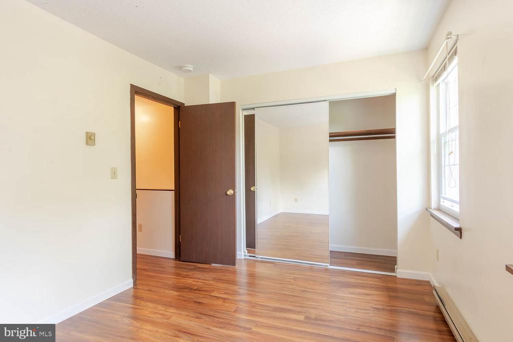 1109 TEABERRY LANE