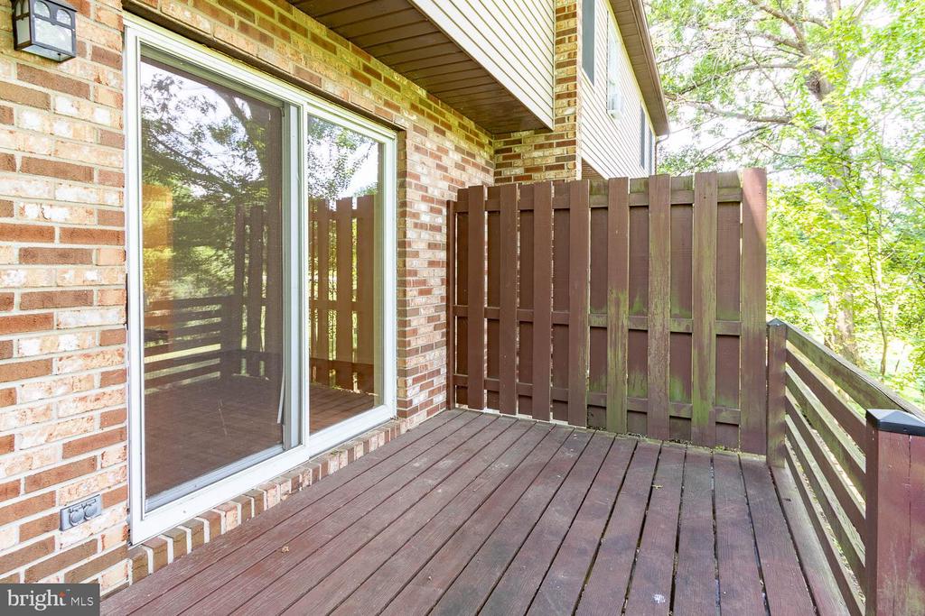 1109 TEABERRY LANE