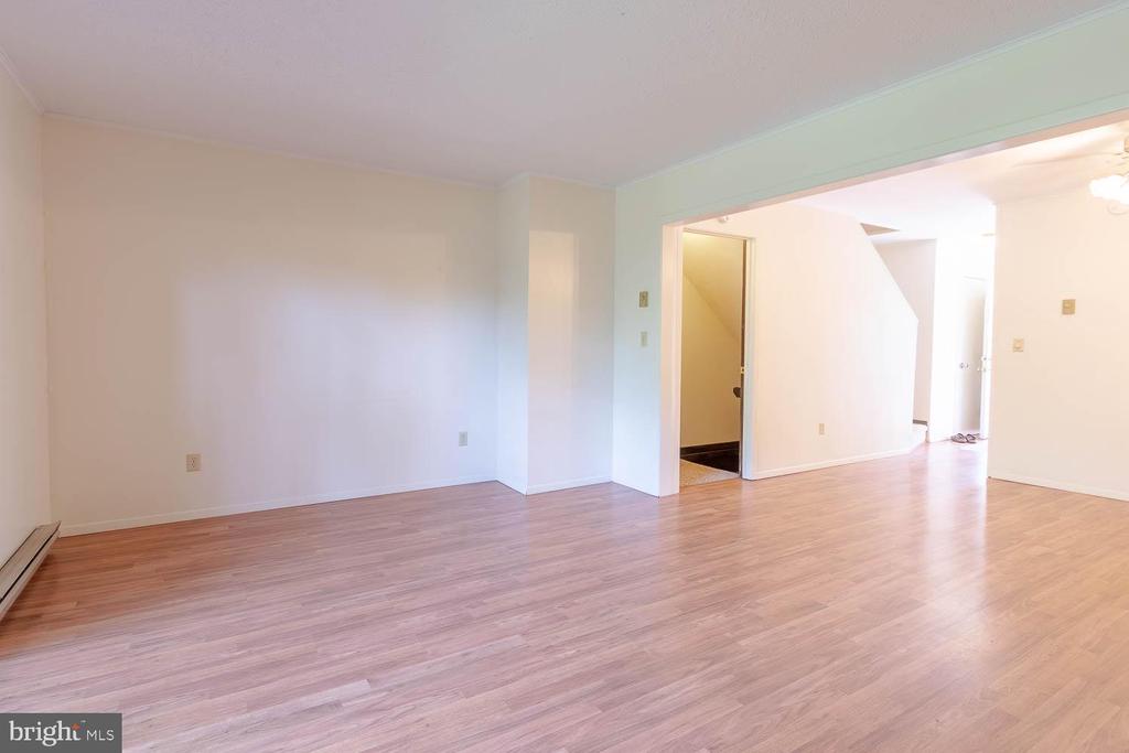 1109 TEABERRY LANE