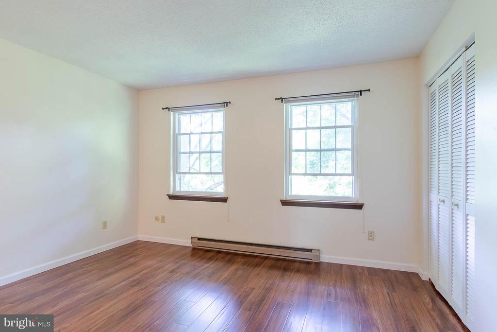 1109 TEABERRY LANE