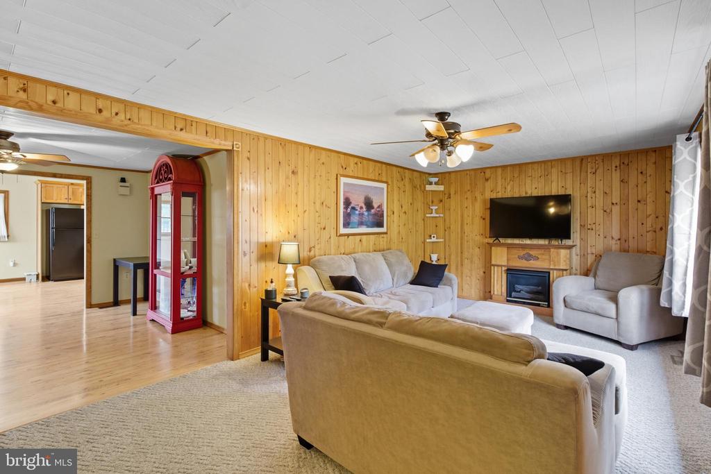 1532 CLARENCE ROAD