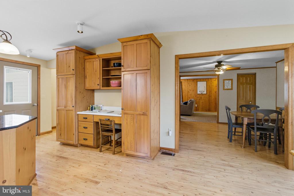 1532 CLARENCE ROAD