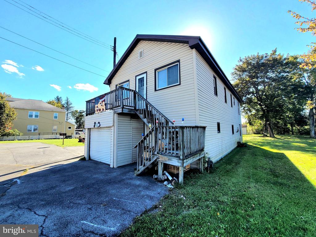 721 N FRONT STREET
