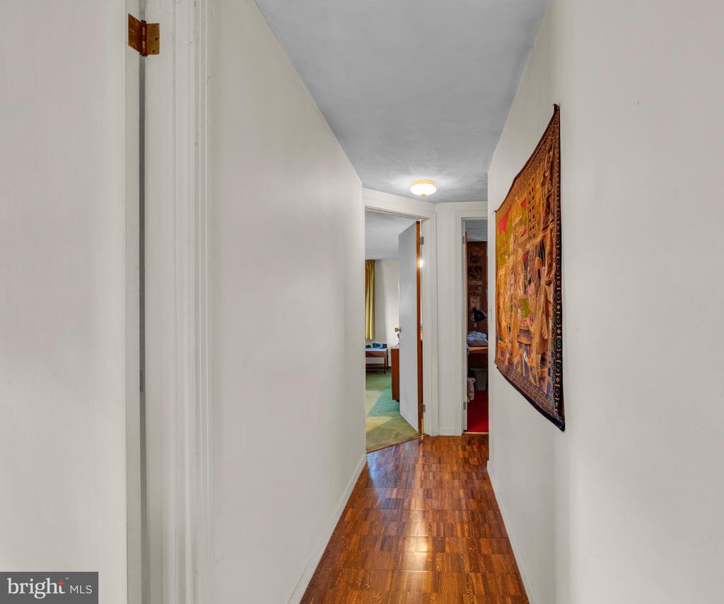 503 CURTIS STREET