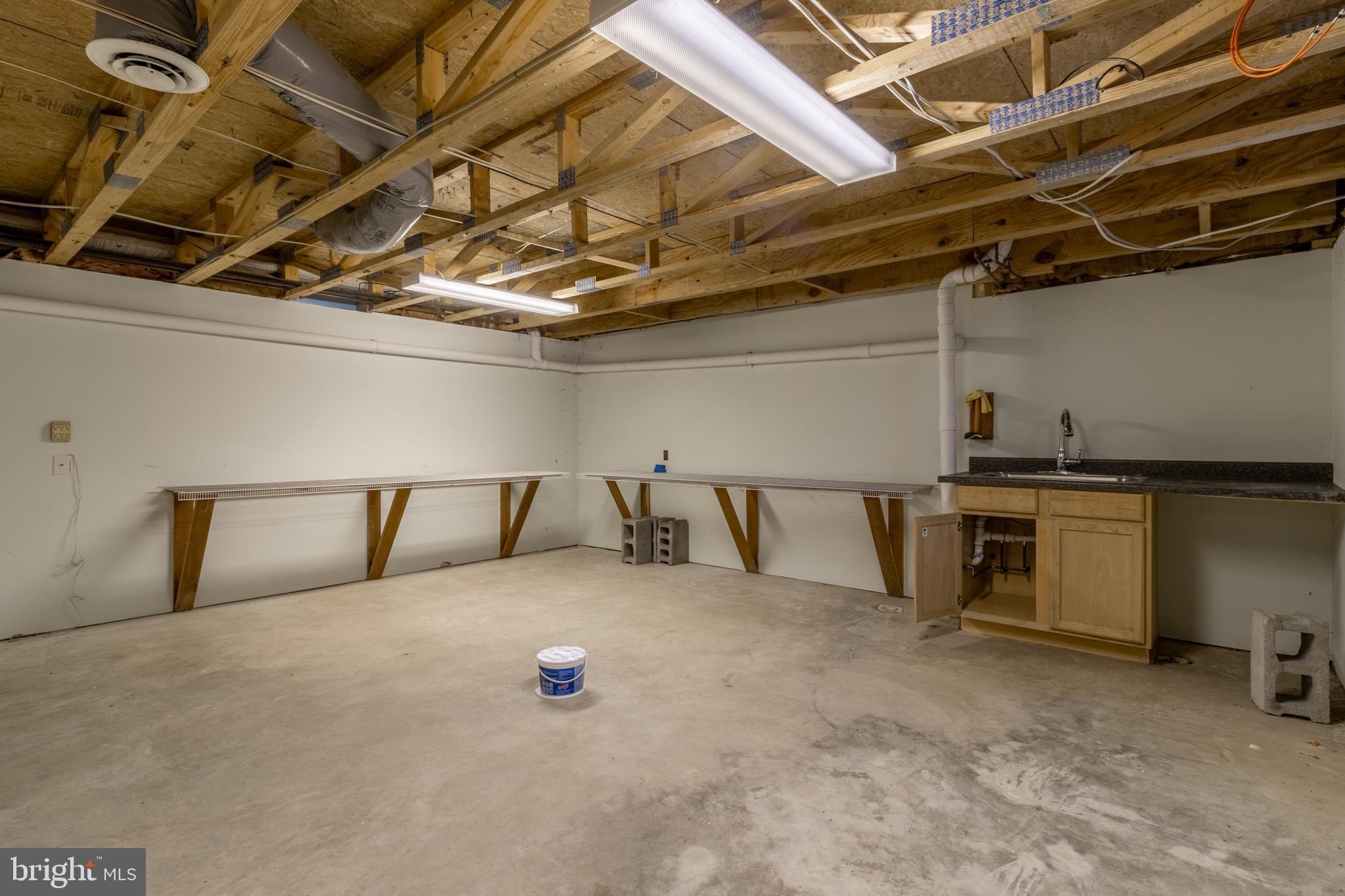 2287 Spruce Creek Rd