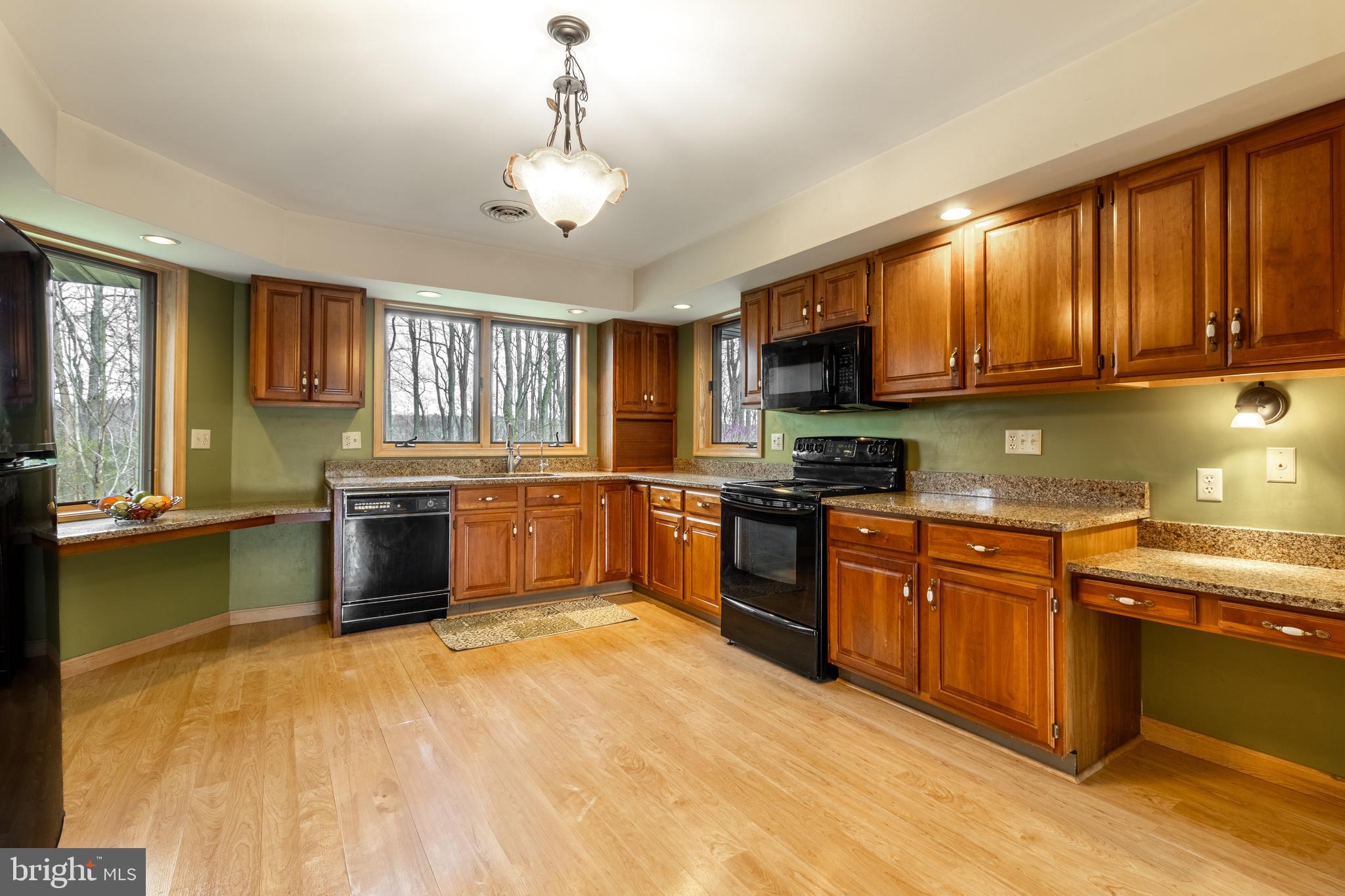 2287 Spruce Creek Rd
