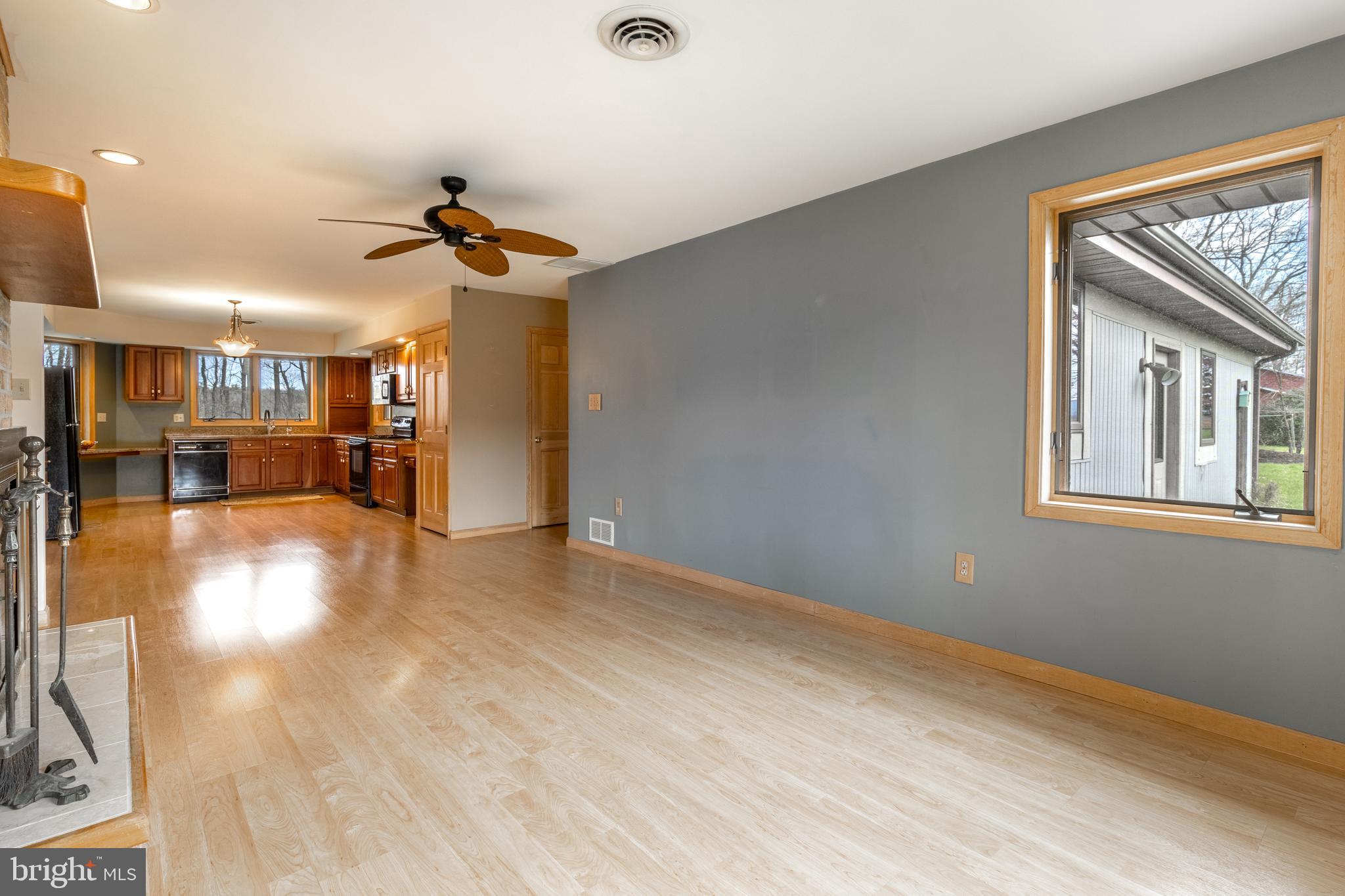 2287 Spruce Creek Rd