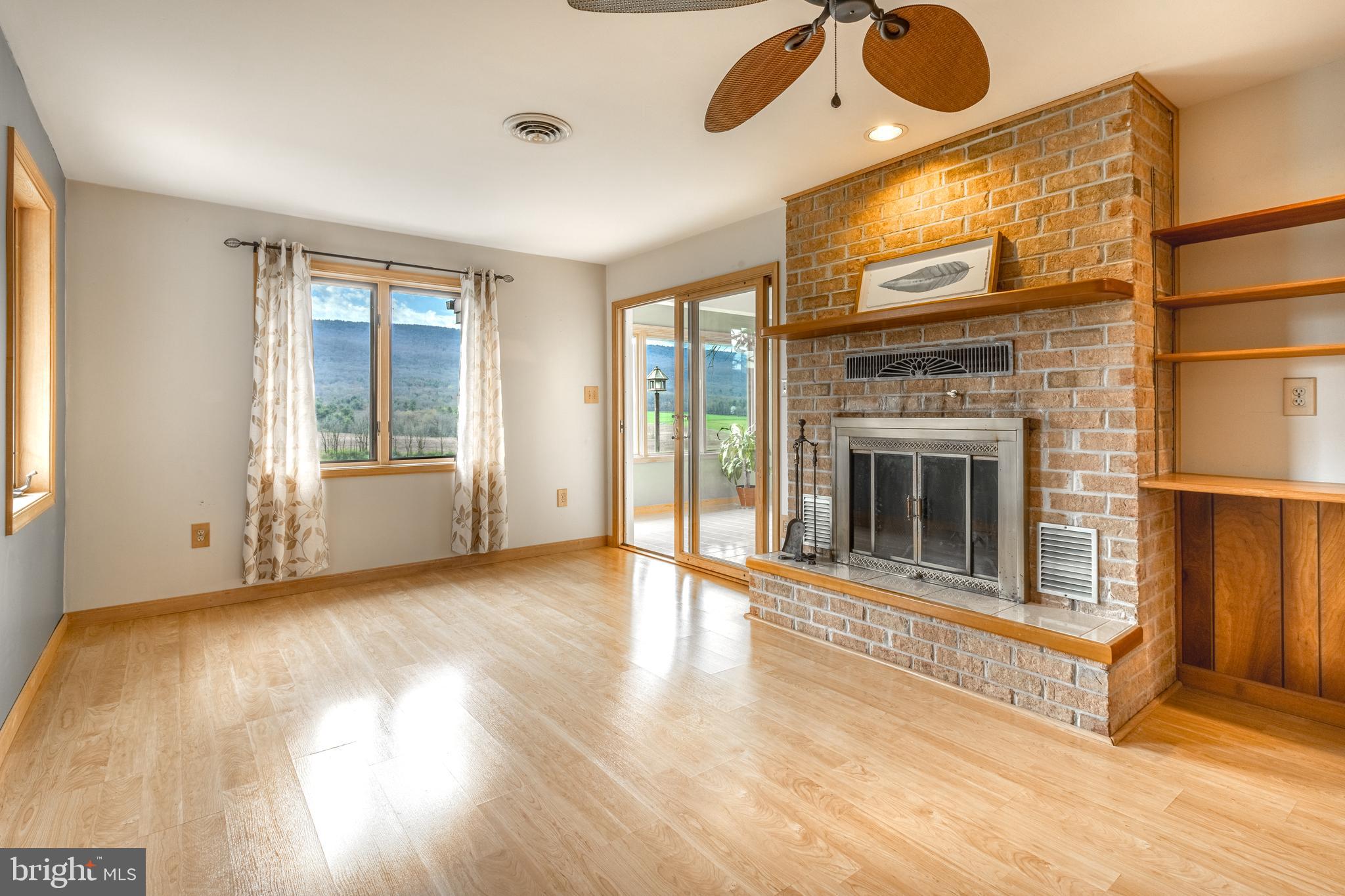 2287 Spruce Creek Rd
