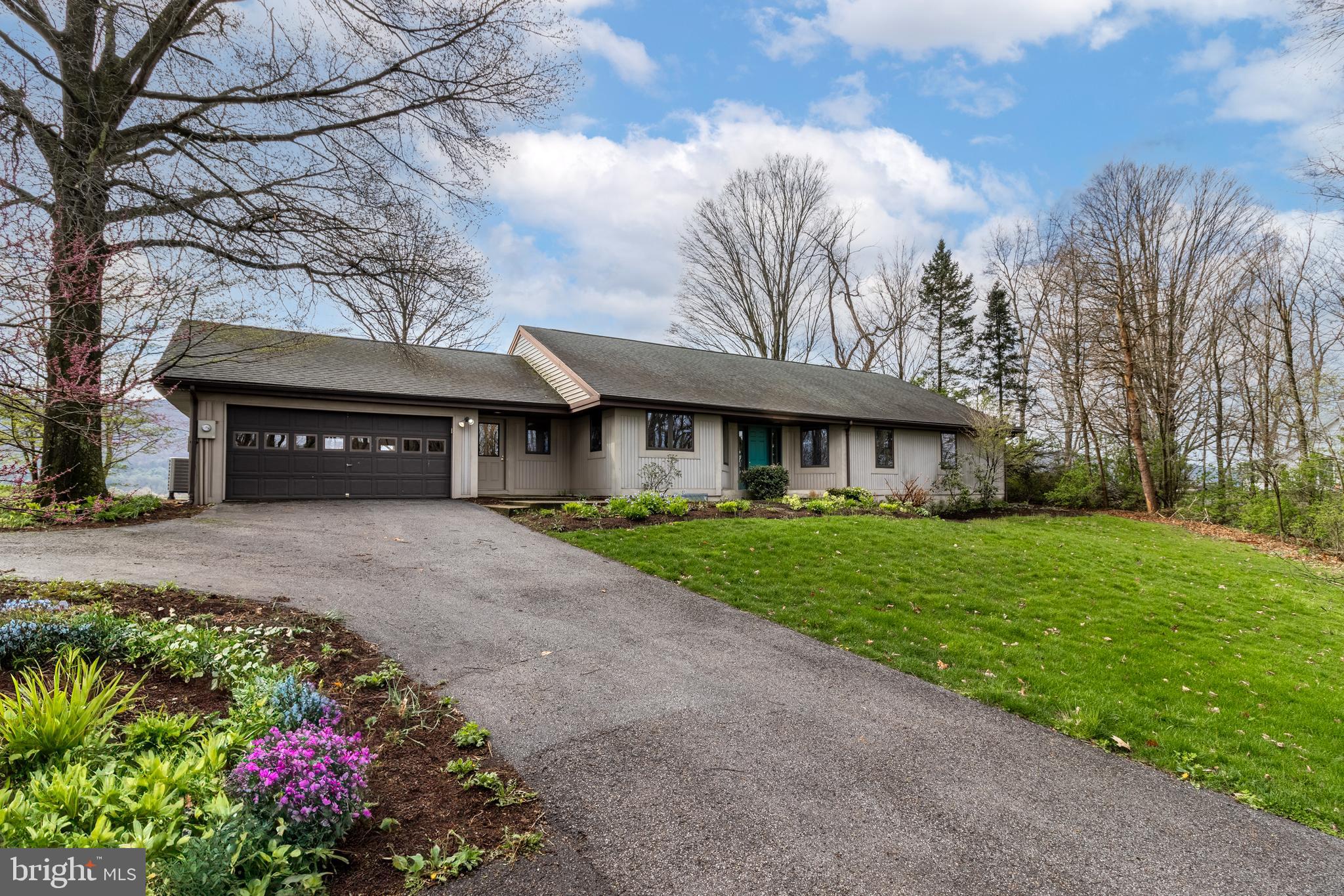 2287 Spruce Creek Rd