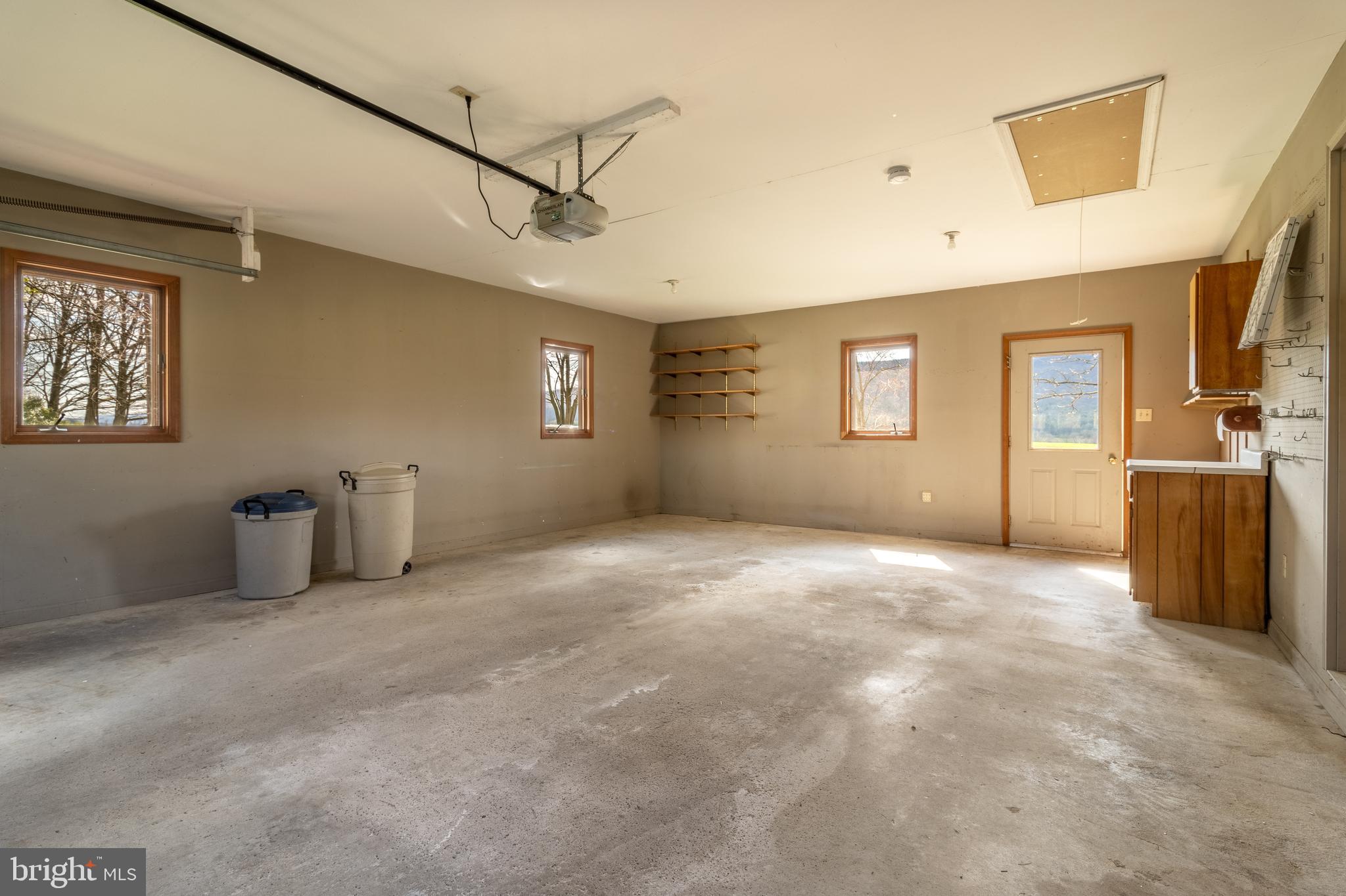 2287 Spruce Creek Rd
