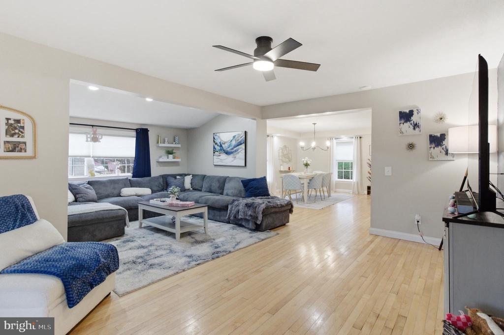 336 E MAIN STREET