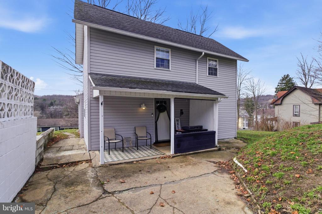 336 E MAIN STREET