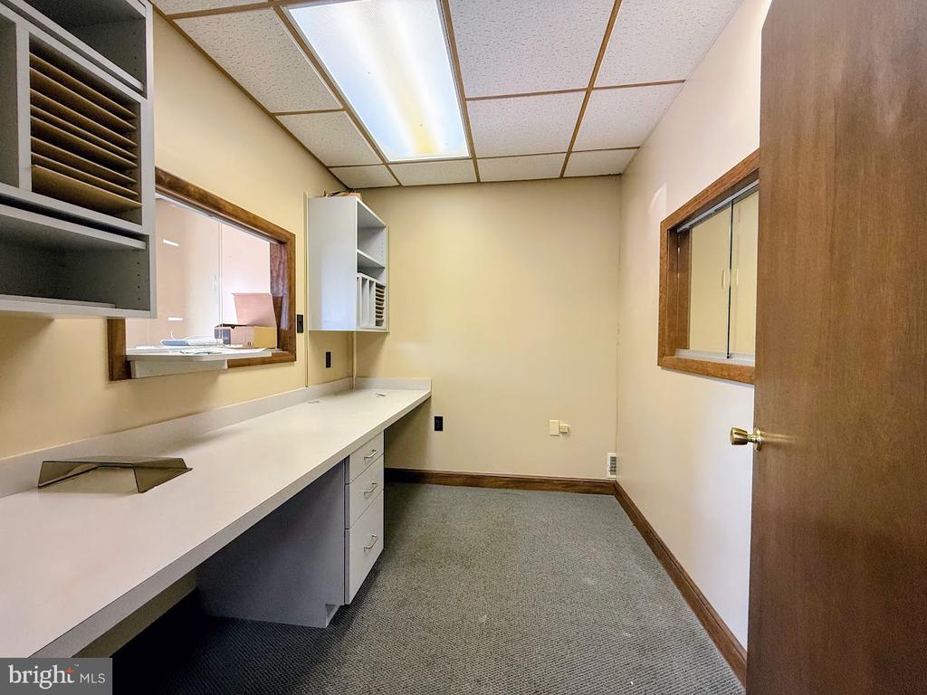 1464 N MAIN STREET Unit: 9