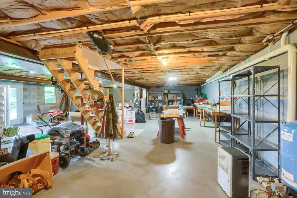200 Blue Rock Ln