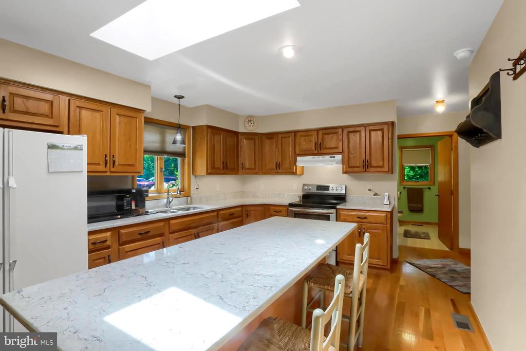 200 Blue Rock Ln