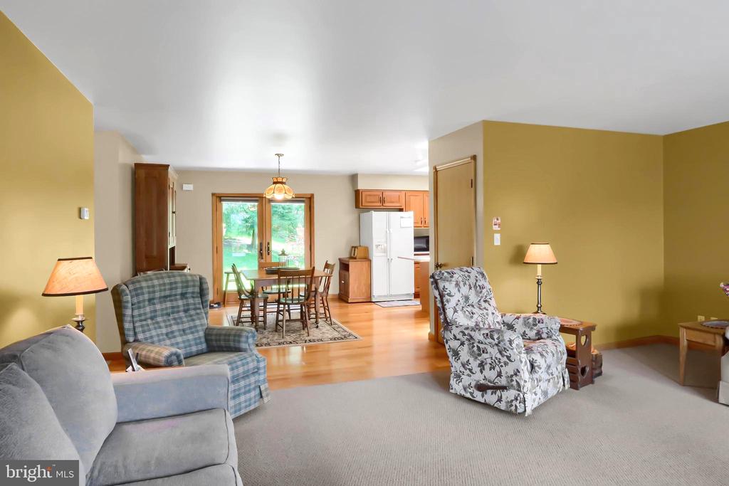200 Blue Rock Ln