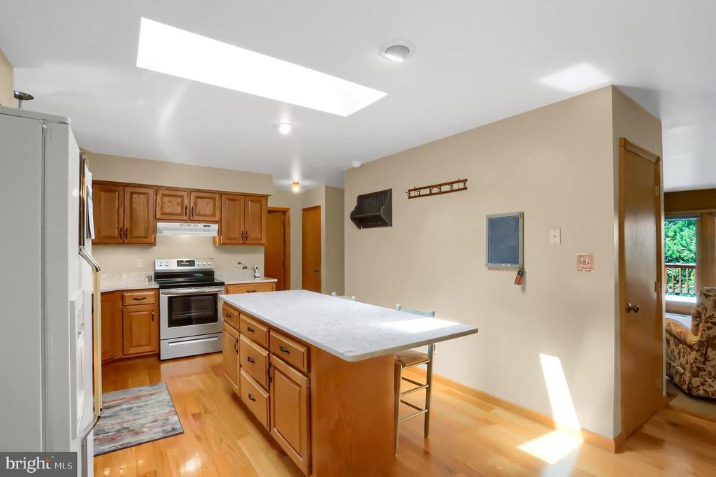 200 Blue Rock Ln