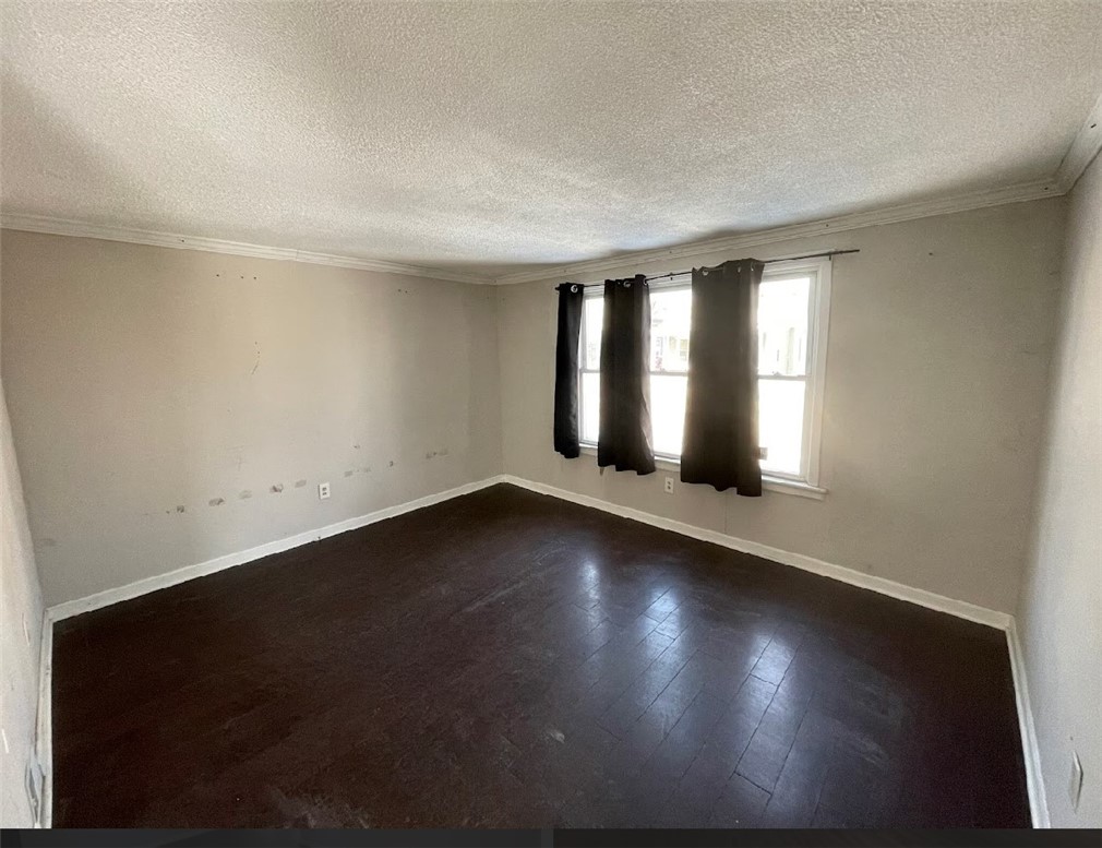 303 Benton Street