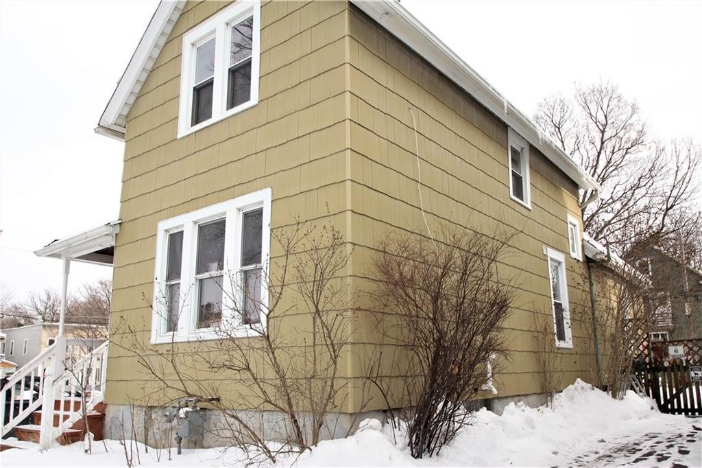 303 Benton Street