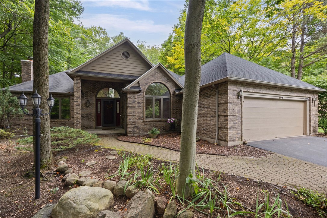 1226 Stafford Crescent