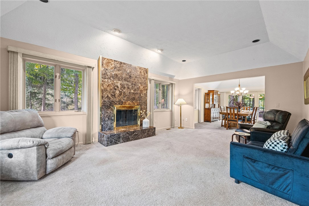 1226 Stafford Crescent