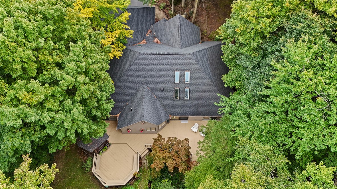 1226 Stafford Crescent