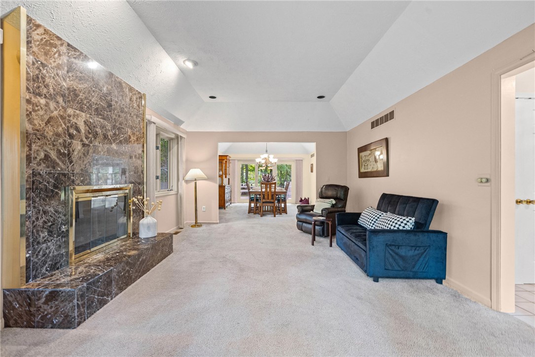 1226 Stafford Crescent