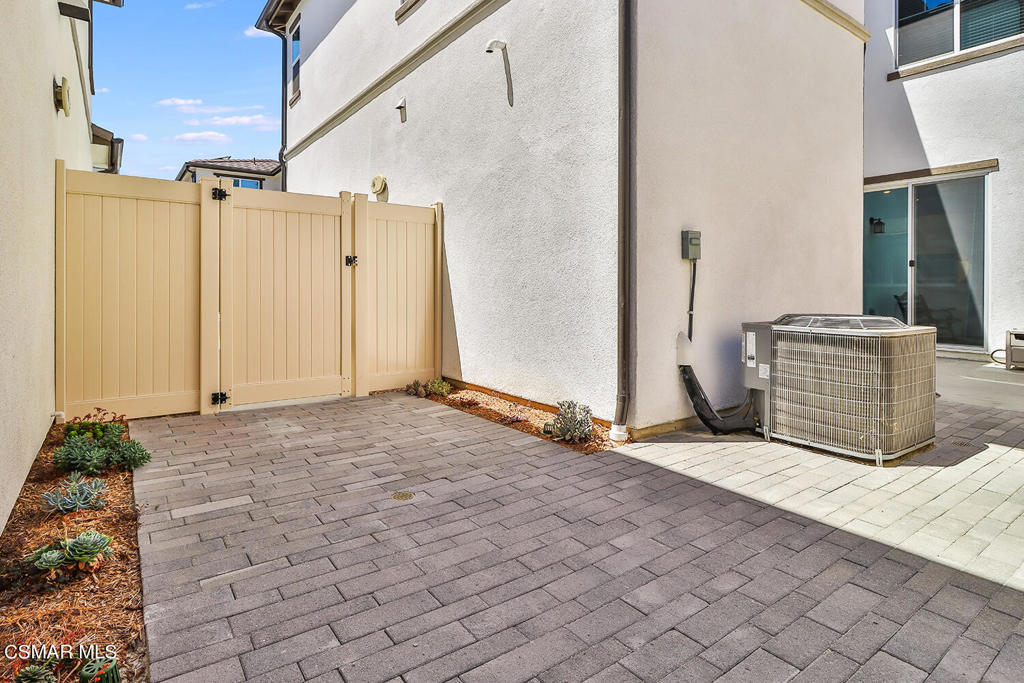 3068 Harrison Lane