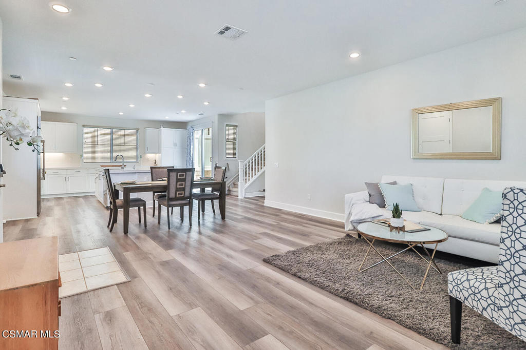 3068 Harrison Lane