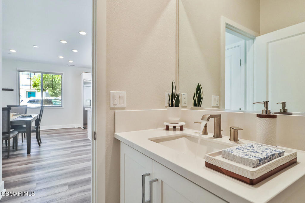 3068 Harrison Lane
